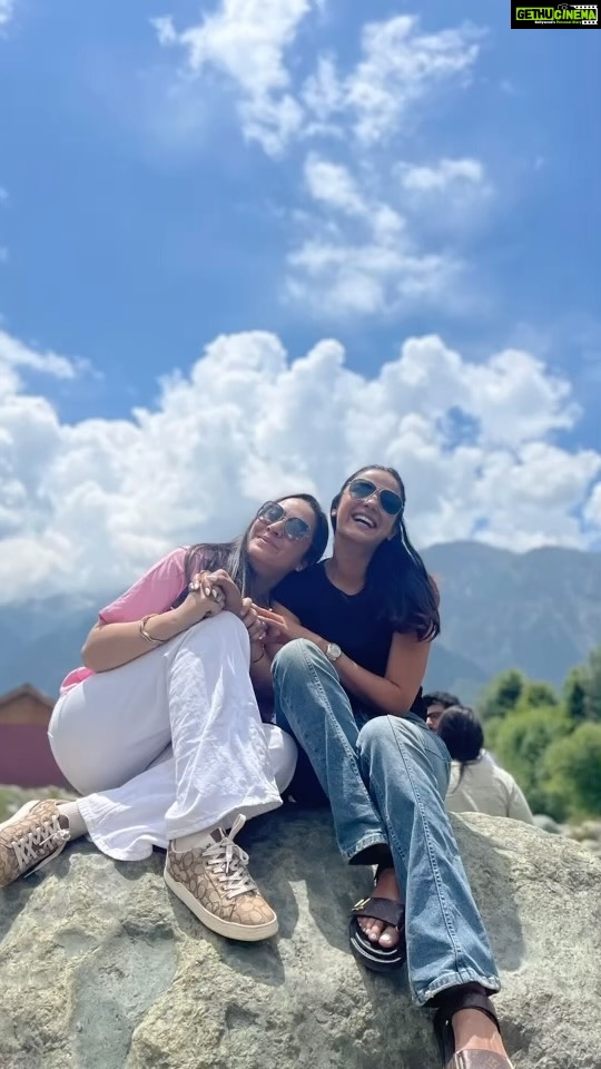 Jasmin Bhasin Instagram - You know every trick to make me smile and every magic to make my sadness disappear. Your kind of friend is so rare because you are the most precious gem in the world! Happy Friendship Day bestie. I love you ❤ @jasminbhasin2806 🤗 #friendshipgoals #friendshipday #kashmir #kashmirtourism #pahalgam #love #positivity #bondforlife #friendsforever Pahalgam Kashmir