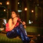 Jasmin Bhasin Instagram – “ I always tell this to everybody, no matter how hard the times are, you just don’t have to give up.” – @jasminbhasin2806 

Hit the link in bio for an exclusive interview with our Face of the month in December’22 issue.

Produced By: @facemag.in 
Publisher: @harshithundet @kanchanshrivastava06 
Creative Director: @farrahkader 
Editor: @nehasachar 
Photographed by: @thebhupeshkalal 
Stylist: @style_tubbies 
Makeup Artist: @makeupby_tanvi 
Hair Stylist: @arbazshaikh6210 
Assoc. Creative Dir: @haaute 
Styling Intern: @ishhx_24 
Location: @ametrine24_ 
Coordinated by: @volokal 
Artist PR Agency: @communiquefilmpr 

On Jasmin-
Blouse: @thefigureoutofficial 
Pants: @wabisabistyl 
Hoops & Necklace: @minerali_store 
Rings: @cherryblossoms.designs 

#FaceMagazine #DigitalMagazine #JasminBhasin #Editorial #FaceoftheMonth #EditorialPhotography #FashionEditorial