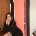 Jasmin Bhasin Instagram – 1,2,3 or 4th🤔