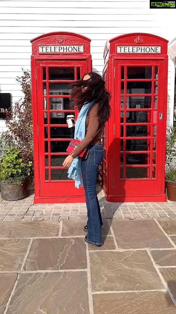 Jasmin Bhasin Instagram - Bcz I’m crushing on this song & missing London 🙈 #reels #trendingreels #throwback #london