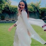 Jasmin Bhasin Instagram - Dolled up in @rawish_designs for Eid celebrations 🌙 #reelsinstagram #reels #eidcollection