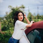 Jasmin Bhasin Instagram – Thanda thanda cool cool 😜

#cocacolaorme #picturebooks #photo 
Shot by @bharat_rawail styled by @ankiitaapatel hair&makeup by @taskeen_c