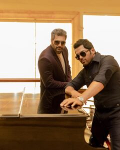 Jayam Ravi Instagram - Repeating what you said Machi. naanum - “unna heart la vechirukken bro”

All the places we went you guys cheered for us and screamed our names and made us feel abundantly loved. We will always give our best to stay in your hearts. 🤗🤗❤️❤️

#ps2 #ponniyinselvan2