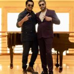 Jayam Ravi Instagram - Repeating what you said Machi. naanum - “unna heart la vechirukken bro” All the places we went you guys cheered for us and screamed our names and made us feel abundantly loved. We will always give our best to stay in your hearts. 🤗🤗❤️❤️ #ps2 #ponniyinselvan2
