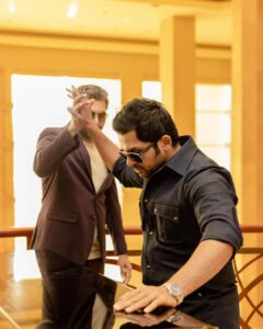 Jayam Ravi Instagram - Repeating what you said Machi. naanum - “unna heart la vechirukken bro”

All the places we went you guys cheered for us and screamed our names and made us feel abundantly loved. We will always give our best to stay in your hearts. 🤗🤗❤️❤️

#ps2 #ponniyinselvan2