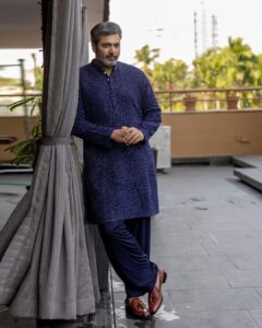 Jayam Ravi Instagram - ദശലക്ഷം നന്ദി Kochi ❤️ Million thanks for the love! #ps2 #ponniyinselvan2 #arunmozhivarman 

👑 for #PS2 promotions 

Wearing @livebohame 
Footwear @lsoleshoes_in 

Style team @ekalakhani @team___e 
@malinikarthikeyan @harshene.ravichandar @arpita.kc @mayuri_srivastava 

Photographed by @kiransaphotography 
Production @donsrini for @madrastalkies @lyca_productions 

#PS2 #PonniyinSelvan #CholaTour #ManiRatnam #CholasAreBack #jayamravi