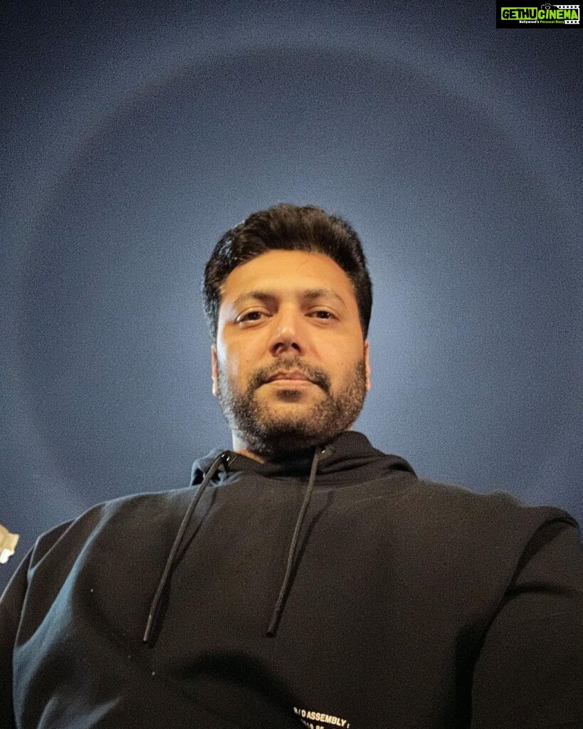 Jayam Ravi Instagram - Oli vattam 😇 the moon was looking gorgeous last night 🌝