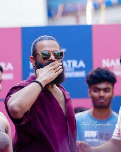 Jayasurya Instagram - Inaugural moments from 
@nakshatragoldanddiamonds 

HMUA ; @makeupbyshibaz 
Styling ; @sarithajayasurya