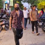 Jayasurya Instagram – ☮️ 🎼 ☮️ 

@anandhuthankachan__ 📷 Varanasi , Assi Ghat Ganga Aarti