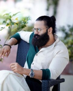 Jayasurya Instagram - 💚🤍💚
 
@sarithajayasurya_designstudio 
@stories_by_shimesh 📷