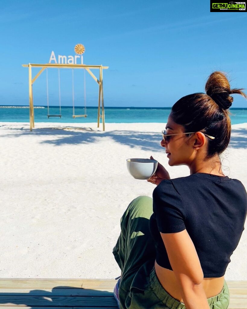 Jennifer Winget Instagram - Highlights: Maldives 2023 𓈒ㅤׂㅤ𓇼 ࣪ 𓈒ㅤׂㅤ 𓆡 ⭒ㅤ𓆉𓈒ㅤׂ 🫧 Good memories in the mix🫰 #AmariRaayaMaldives #CastawayGoals #BrightenYourWorld #AmariRaayaAdventure #AmariHotels #Maldives #Amari Amari Raaya Maldives