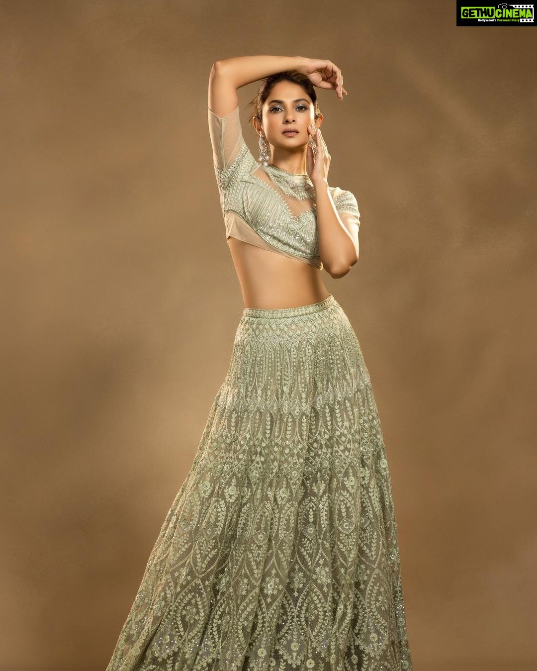 Jennifer Winget Instagram - Shopping is never a bad idea, and it's always shop-o'clock somewhere. With Indyverse, it's also ANYWHERE!!!! π¬ No make up, no pants, no problem; Simply be sat at home and spoilt for choice by fashion from around the globe with the country's top celebrity stylists to play dress up with. Currently, checking myself out in styles that work for me and my goings-about on the 3D trial room. @indyverse.official you have unleashed a shopaholic! π Shopping Cart Status: Overflowing! π«£ #indyverse #houseofindy #myindylook #indyversefashion #indyfashion Brand: @indyverse.official Artist: @jenniferwinget1 Designers: @falgunishanepeacockindia @farahkhanworld Stylist: @snehaindulkar Makeup: @kohlnrouge Hair: @me_sagar_patil Photographer: @armandmuchhala Artist PR: @simmerouquai