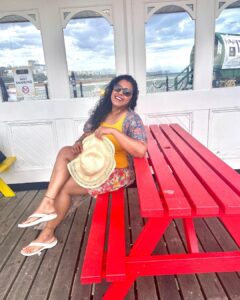Jewel Mary Instagram - Beach baby !!! 🌊🐬⚓️ #uk #vacay #brighton #london #beach #happiness #gratitude #33 #divinefeminine