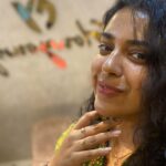 Jewel Mary Instagram - I am literally stumped at how my skin feels now and has turned out post my skin rejuvenation treatment done at Glowyoung’s Kochi Branch. I’m absolutely delighted and in love with my skin now. Bare face never looked more attractive! Thanks a ton to Dr Anjaly and her team of experts for this magic. Hands down this is definitely the most relaxing my skin has felt! @glowyoungskinclinic #skintreatment #honestreview