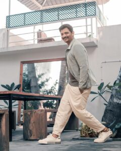 Jiiva Instagram - How many hearts on this day 💝 

Styling: @by_sarana 
Jacket & jeans : @gatsby.in 
Team: @shotsbyuv @sat_narain @the.portrait.culture @tip_toe_photography 
Concept curation : @v_ininess 

#jiiva #actorjiiva #jiivachowdary #jiivafans #jiivafc #jiivapicturecollection #lovejiiva