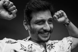 Jiiva Instagram - Following light 💫

📸 @lokishootz 
Concept & Curation @v_ininess 

#actorjiiva #jiiva #jiivafans #jiivafc #jiivapicturecollection #backandwhitephotography #blacktheme #lightphotography #lifeofadventure #lifeisgood #closeupshots #themeoflife