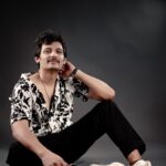 Jiiva Instagram - SPOT- ON Styled: @by_sarana 📷 @mastermindsphotography @kiran_tvm_ Concept & Curation : @v_ininess @adityarajendran https://youtube.com/@jiivaofficial #jiiva #actorjiiva #jiivafans #jiivafc #jiivapicturecollection #jiivaofficial #jiivatrends #lovejiiva #newphotoshoot #photoftheday #musiclovertheme #romaticboy #boyfriendtheme