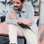 Jiiva Instagram - How many hearts on this day 💝 Styling: @by_sarana Jacket & jeans : @gatsby.in Team: @shotsbyuv @sat_narain @the.portrait.culture @tip_toe_photography Concept curation : @v_ininess #jiiva #actorjiiva #jiivachowdary #jiivafans #jiivafc #jiivapicturecollection #lovejiiva Chennai, India