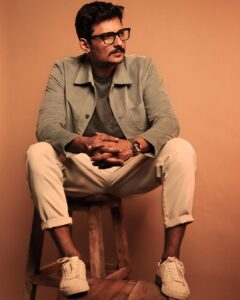 Jiiva Instagram - How many hearts on this day 💝 

Styling: @by_sarana 
Jacket & jeans : @gatsby.in 
Team: @shotsbyuv @sat_narain @the.portrait.culture @tip_toe_photography 
Concept curation : @v_ininess 

#jiiva #actorjiiva #jiivachowdary #jiivafans #jiivafc #jiivapicturecollection #lovejiiva