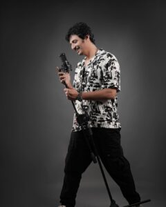 Jiiva Instagram - When we have each other ,
We have everything !!! 

Styled: @by_sarana 
📷 @mastermindsphotography @kiran_tvm_ 
Concept & Curation : @v_ininess 
@adityarajendran

https://youtube.com/@jiivaofficial

#Actorjiiva #Jiiva #actor #actorjiivaa #jiivatrends #lovejiiva #jiivafans #jiivapicturecollection #heroportrait #miclover #rockstartheme #kollywoodactor