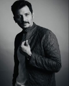 Jiiva Instagram - Thank u so much for all ur love & wishes ❤️

Styled : @by_sarana 
Jacket & Trouser: @gatsby.in 
Team : @shotsbyuv @sat_narain @the.portrait.culture @tip_toe_photography
Concept curation : @v_ininess