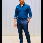 Jiiva Instagram – #coffeewithkaadhal promotions 
#supermoms #zeetamizh 

Outfit & Styling @osmanabdulrazak 
Shoes @southside.in 
📷@peter_kennady
