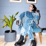 Jonita Gandhi Instagram - Don’t funk with my art 👀 Styled by @jaineeebheda in @houseofdk 💅🏻 @itssoezi ✨ @Prwayfashionconsultancy 📸 @themediatronic