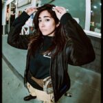 Jonita Gandhi Instagram - Yep, that’s my phone on the ground
