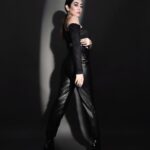 Jonita Gandhi Instagram - ▪️ @bloni.atelier for @lakmefashionwk ▪️ Styled by: @doyoulovedeep Outfit: @bloni.atelier Hair: @dwyessh_hairwizard Makeup: @neerajnavare Photography: @amey_ghatge