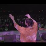 Jonita Gandhi Instagram - Who needs backing vocalists when the crowd’s got you covered? Thank you @festember you guys were such a vibeee! Here’s our live performance of Munbe Vaa 🌸 @danielkennethrego @clinton.charles.0908 @kadamaditya @anurag.drums @percnitish @mojophy @akankshanamdeo @njadoonanan @collectiveartistsdiaries Styled by @saumyathakur #styledbysaums Outfit @_huemn Rings @deltacharms @blingthingstore Boots @thecaistore x @rheakapoor Style Asst. @jassatsky Video captured by @themediatronic