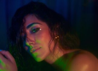 Jonita Gandhi Instagram - ✨ Jonita Jonita ✨ Shot by: Tejas Nerurkarr (@tejasnerurkarr) In house Stylist: Simran Kabra (@simran_kabra) Assisted by: Divijaa Shishupal (@divijaashishupal) Makeup by: Neeraj Navare (@neerajnavare) Hair by: Snigdha Ghosh(@snigdha_hairandmakeup) Outfit : Mannat Gupta (@labelmannatgupta) Jewellery : Earrings - Viange (@viangevintage) Bracelet - Chic Therapy (@chic_therapy_) Rings - Bellofox (@bellofox) Footwear: Melissa