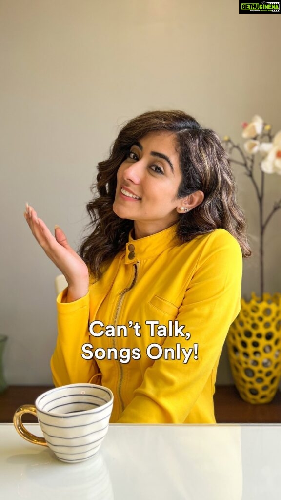 Jonita Gandhi Instagram - Drop a dating situation below & we'll react with a song. 🎶💛⬇️