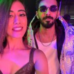 Jonita Gandhi Instagram - This guy makes bangersss 💃🏻 @anirudhofficial 🥳