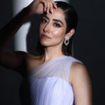 Jonita Gandhi Instagram - Following my inner light ✨ #aboutlastnight @feminaindia x @mamaearth.in #beautifulindians Photo @amey_ghatge Gown @brindasneha Jewelry @aurnument Stylist @nidhijeswani Makeup @glamourbeautybysu Hair @dwyessh_hairwizard