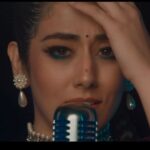 Jonita Gandhi Instagram - This one is extremely special to me… HAULI HAULI is yours now. 💙🥺 full video link in bio Label: @treehousevht Directed By: @jay_skilly Executive Producer: @djiceofficial Lyrics: @rajfatehpuria Music: @musiccharan Composition: @vikasmuzik Mixed & Mastered: @theghatak Producer: @shivaanisharma Promotions by: @goldmediaa Cinematographers: @shotbyhectortoro, @evan.avtal Lead Actors: @mr.rajivsharma, @liferenued Stage Stylist: @thesandylion HMUA: @tiellegreene Guitarist: @kebajer Harmonium: @pradeeppandit7 Tabla: @priyash_pathak Moody but irreplaceable PA: @datboi_arath Special thanks: @rupanbal, @manukaushish