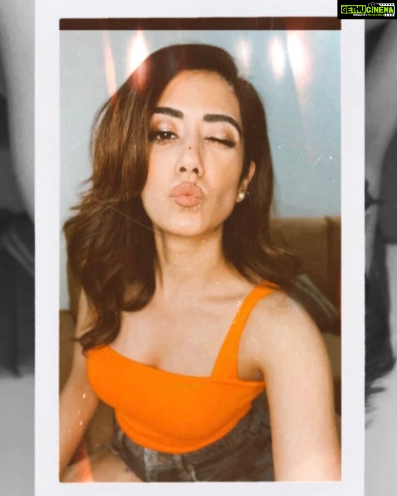 Jonita Gandhi Instagram - This ones for all my shernis and singapennes… 🦁 HAPPY WOMEN'S DAY!!! Do you, own it, and SHINE. Cuz we ain’t got time for it to be any other way. Love to all my ladies from your girl Jo ❤️ #womensday #beyou #jonitagandhi