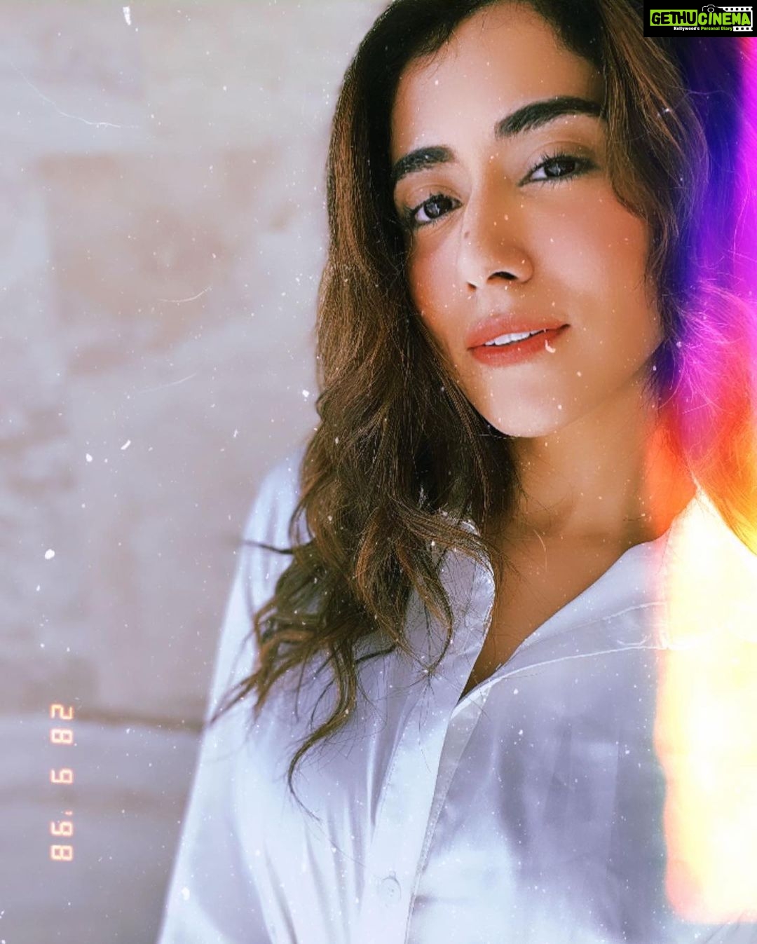 Jonita Gandhi - 204.2K Likes - š¤