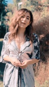 Jonita Gandhi Instagram - A beautiful ARR classic, a sprinkle of magic, & that Goa breeze… 🥰