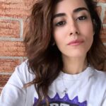 Jonita Gandhi Instagram – Home-fie 🍁