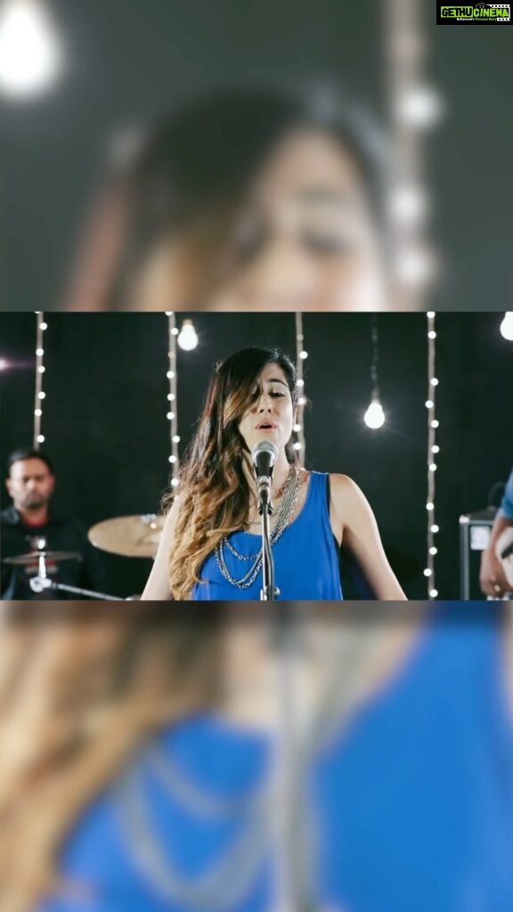 Jonita Gandhi Instagram - Wishing you all a very Merry Christmas with this throwback to a super duper fun collab from a few years ago with @rijktheband🎄 We had SO much fun putting this together, and turning it around in a very short period of time. Hoping to spread a little joy to you all this holiday season through our music. Lots of love ❤️ #merrychristmas