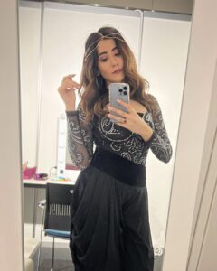 Jonita Gandhi Instagram - Halamithi HabiJo 😬🙊🏃🏻‍♀️