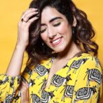 Jonita Gandhi Instagram – Did it work? They say ‘smile, it’s contagious’, so I just wanted to know, are you smiling now? 😁💛