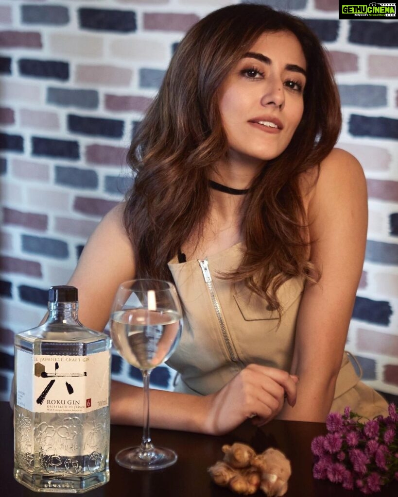 Jonita Gandhi Instagram - Love this #collaboration with Roku Gin - The Japanese Craft Gin from The House Of Suntory! It's FriYay and it's time to celebrate with my favourite Roku Gin! The Roku Japanese Gin & Tonic is an exceptional experience, made blissful and memorable as an ode to the spirit of sharing, embodied in the Japanese philosophy of Omotenashi. Each side of ROKU's hexagonal bottle is delicately engraved with each one of the six Japanese botanicals that give the gin its distinctive character. Cheers to the Weekend! • • • *Please drink responsibly. Not intended for audiences under the age of 25. #Roku #Gin #rokugin #JapaneseGin #craftgin #suntorytime #HouseOfSuntory #Japan #rokuathome #drinkresponsibly