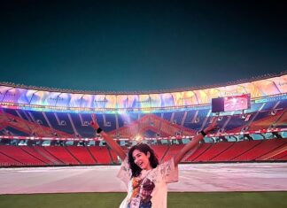 Jonita Gandhi Instagram - Ready to hit the biggest stage of my life 👀 After years & years of performing on stages worldwide, this moment feels like a dream come true ♥️. Today, not only will I be taking center stage at the IPL finals halftime show with @vivianakadivine, I'm grateful to be performing music that I co-wrote; music that’s personal 💫. It’s an unreal moment in my journey of becoming the artist I want to be! Cricket holds a special place in every Indian's heart, and I'm honoured to sing for my beloved 🇮🇳 today! Tune in and catch the magic on TV! @iplt20 📺 #IPLFinals #DreamsComeTrue #Grateful Narendra Modi Stadium