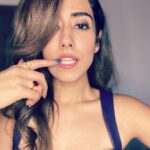 Jonita Gandhi Instagram - They left me alone with my phone ok