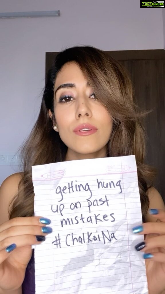 Jonita Gandhi Instagram - At some point in time, we’ve all had a “chal koi na” (it’s ok) moment and let something go. What's yours? Whether it's past mistakes, unhealthy relationships, body shame, or even just that tiny strand of hair that won't stay where you want it to lol... We want to hear what you’re trying to let go of 🦄. Join us in sharing your moments with others to help spread a little strength and positivity. Letting go can be really hard and sometimes a connect to someone else’s journey can act as a gentle reminder that you can do it too! Let’s see those #ChalKoiNa ‘Let It Go’ reels! Don't forget to tag us ❤️ @jonitamusic @treehousevht