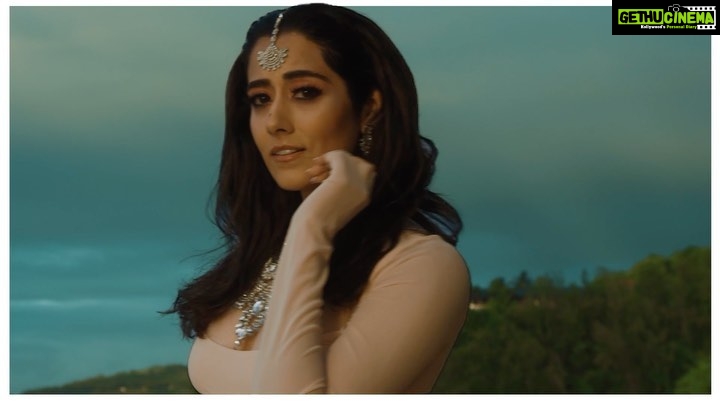 Jonita Gandhi Instagram - Nervous but equally excited as I share this… Here is 'Chal Koi Na', my first solo in the urban Punjabi space! I cannot even begin to explain what went into making this song and video… and who knows, one day I may even show you! But until I can, please shower it with your love! Mad props and immense gratitude goes out to the team behind putting this beauty together: @jay_skilly @djiceofficial @iammickeysingh @shivaanisharma @simar.panag @djlyanmusic @shotbyhectortoro @damienpagelewis @aathirarajeevofficial @tiellegreene @datboi_arath @njadoonanan @akankshanamdeo Jay & team @treehousevht: thank you for believing in me and for pushing me and my potential forward. I'm excited for all that’s in store! The passion & countless hours of hard work are coming to fruition!!! LET’S GOOOOO! Correction: LET IT GO NOW 🎶 #ChalKoiNa