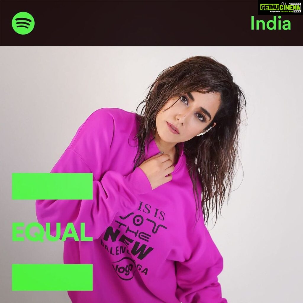 Jonita Gandhi Instagram - Missed me at Times Square a few days ago? CHAL, KOI NA 🦄 Thank you @spotifyindia for this very special feature!!! Honoured to be part of your Equal campaign. 💥♥️🚀 @treehousevht #chalkoina #jonitagandhi #girlpower