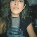Jonita Gandhi Instagram - Today's #jonitasundaysingstagram is here, and please feel free to remix it 🤩. Here’s a couple lines of Raataan Lambiyan by @tanishk_bagchi from the film Shershaah, originally sung by the lovely @aseeskaurmusic & @jubin_nautiyal. Tempo 78bpm - happy remixing! #sundaysingstagram #singstagram #jonitagandhi #jonitamusic #raataanlambiyan #shershaah #remixreel