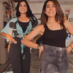 Jonita Gandhi Instagram - Celebrating 5 years of The Breakup Song with my girl @pripribanerjee 😍! Join the party! Remix this reel to celebrate with us!!! Thank you for alllllll the love you’ve showered on this song over these 5 years! ❤️ @ipritamofficial @arijitsingh @badboyshah @nakash_aziz @amitabhbhattacharyaofficial #breakupsong #dancereel #dancewithus #jonitagandhi #jonitamusic